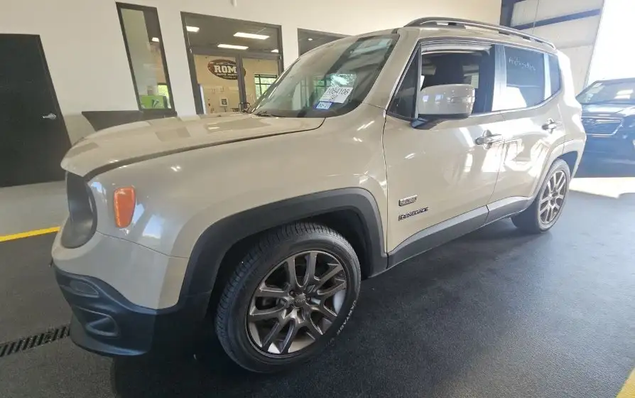2016 Jeep Renegade 75th Anniversary Edition FWD's photo