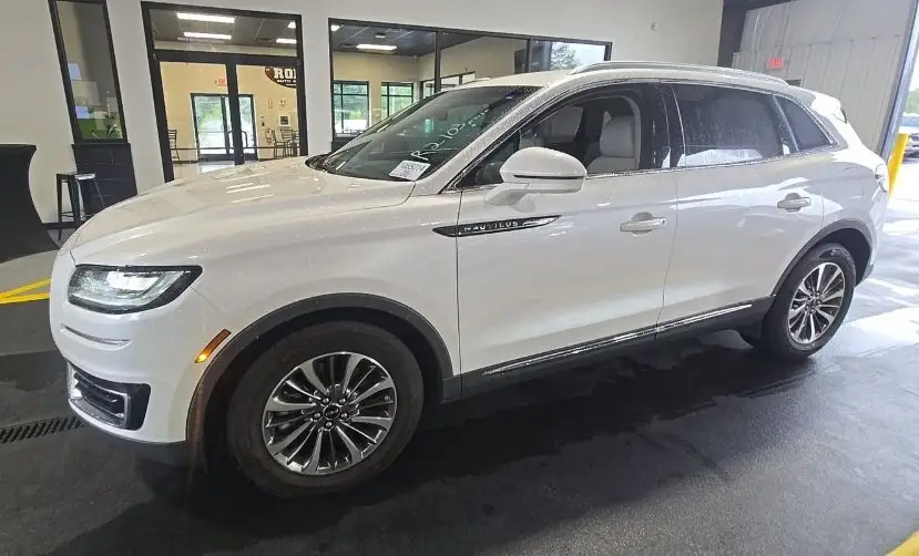 2019 Lincoln Nautilus Select AWD photo 1