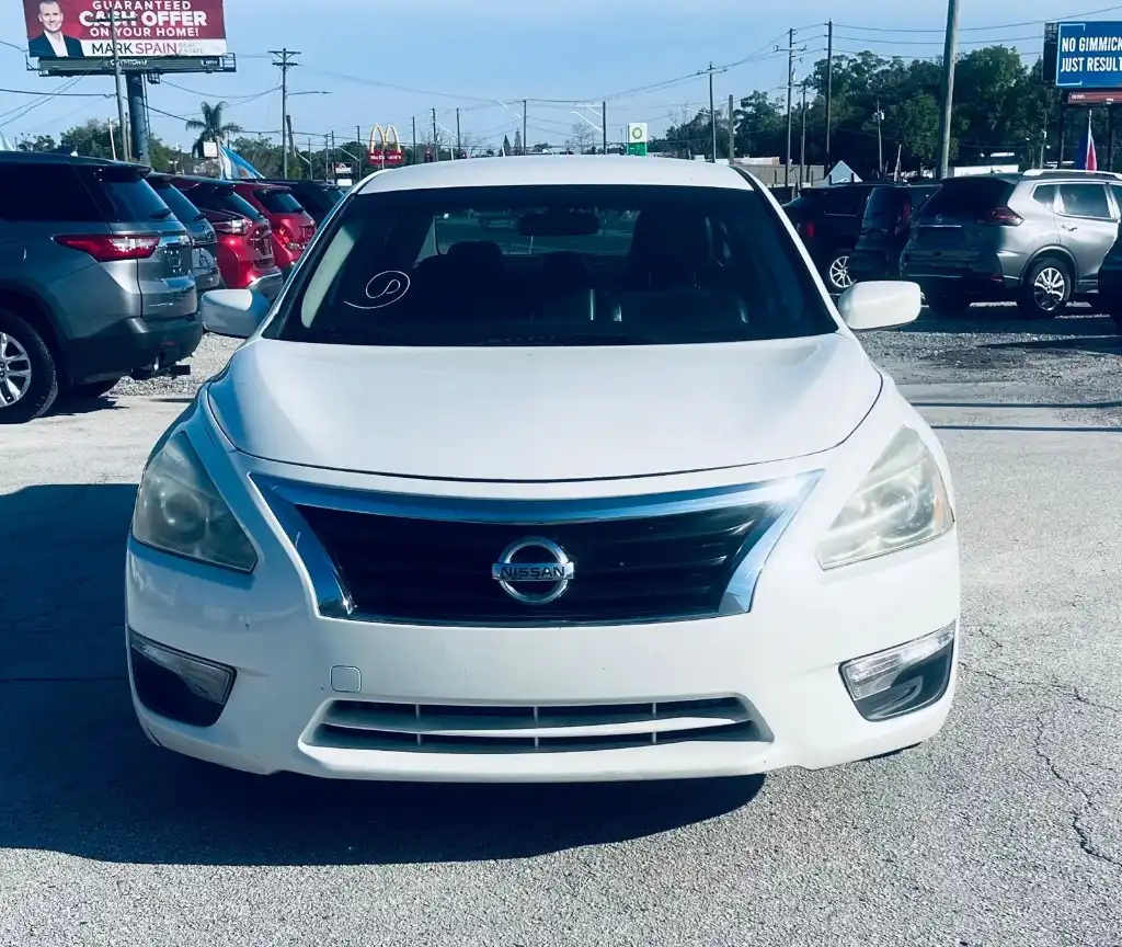 2015 Nissan Altima 2.5 S's photo