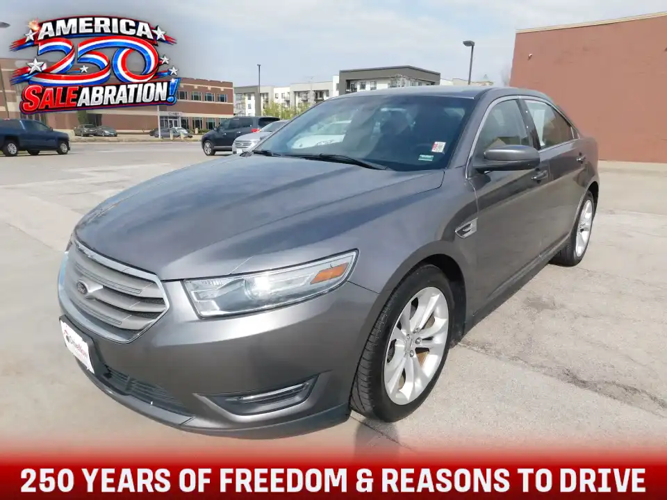 2013 Ford Taurus SEL FWD's photo
