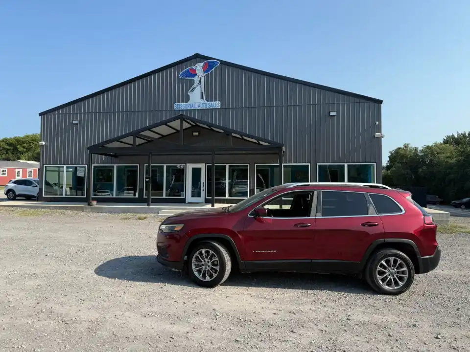 2019 Jeep Cherokee Latitude Plus's photo