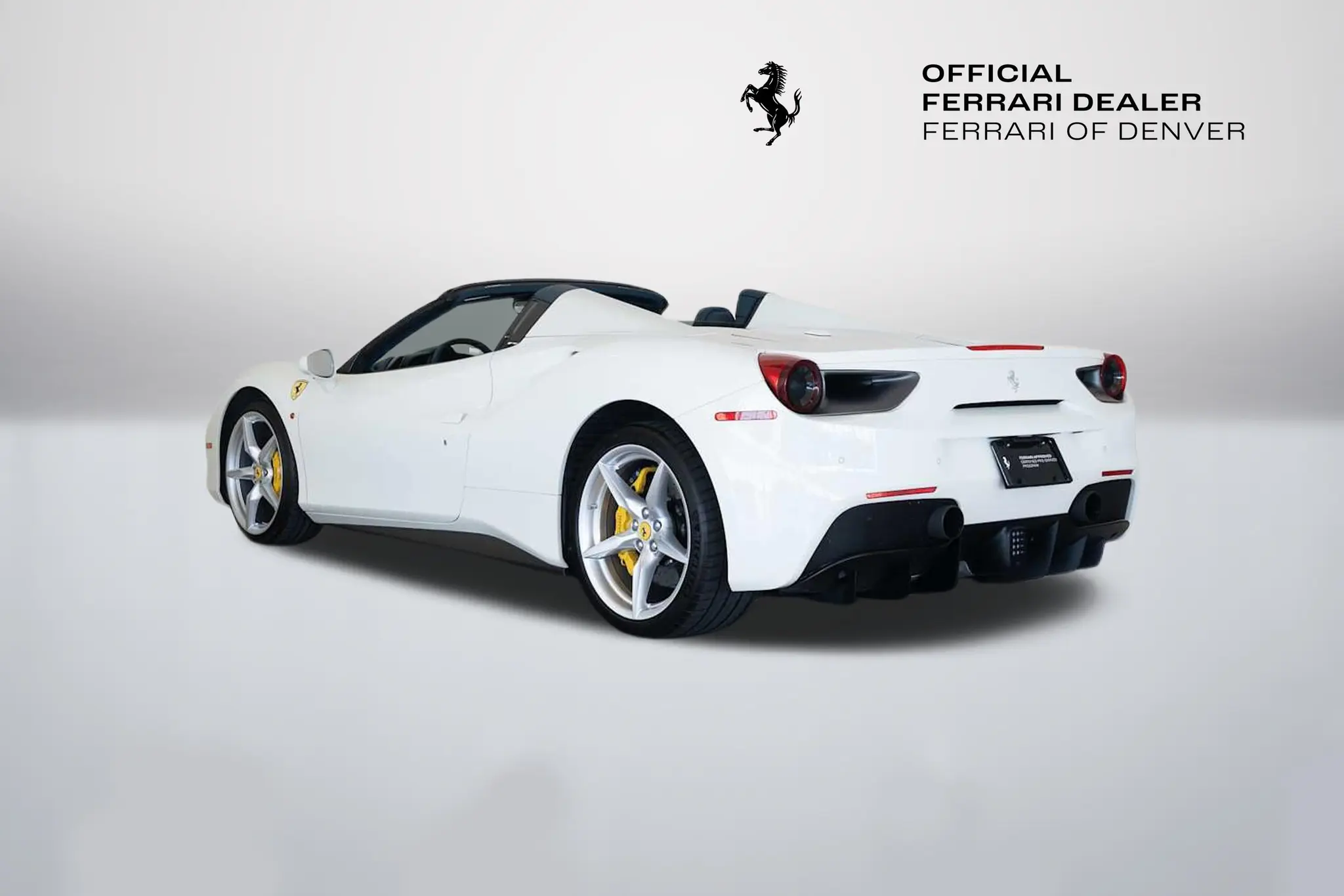 2017 Ferrari 488 Base photo 3