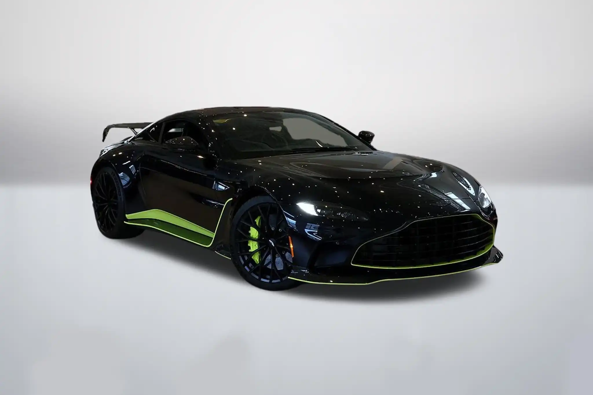 2023 Aston Martin Vantage 5.2 V12 AUTO's photo