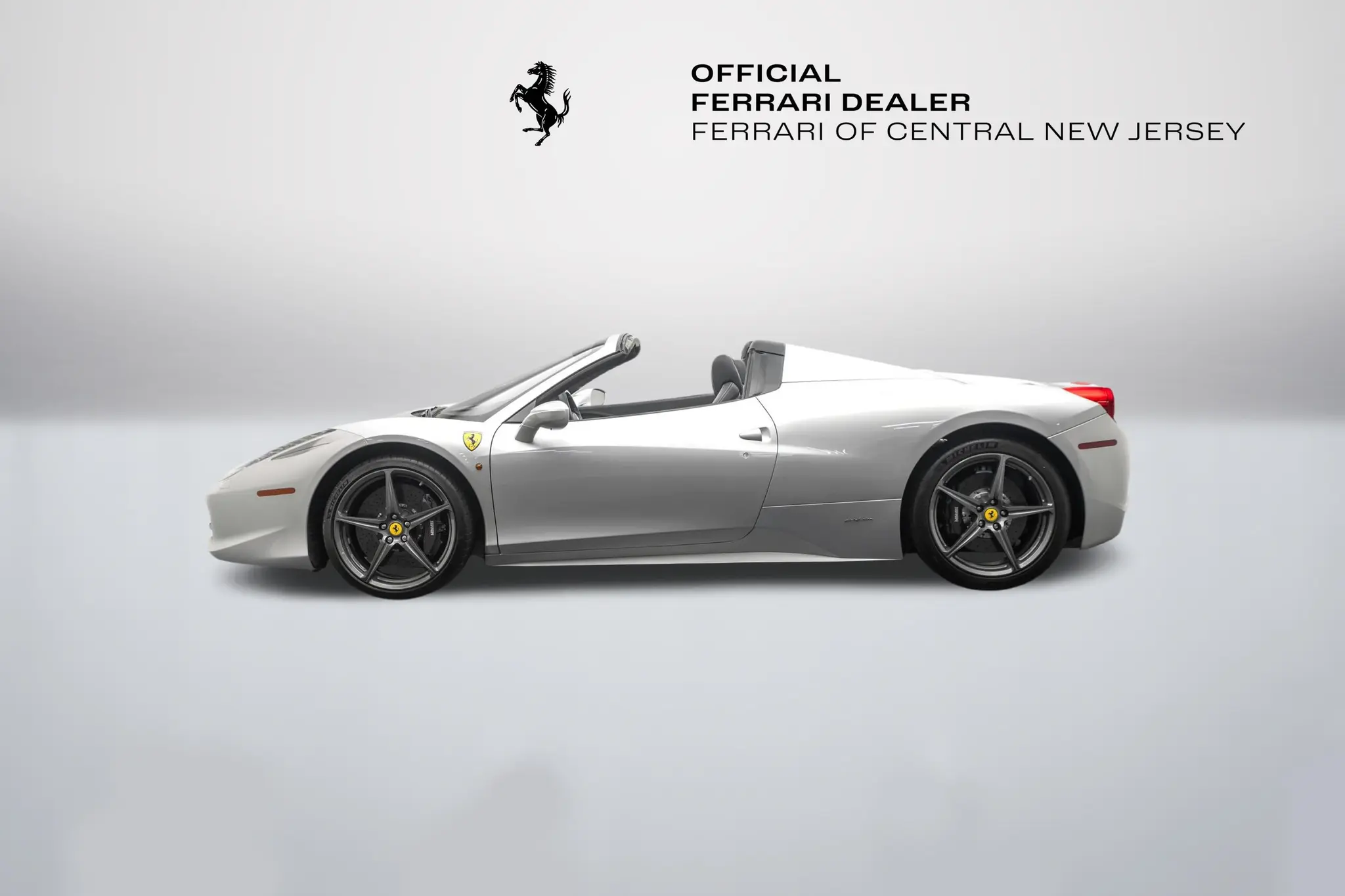 2012 Ferrari 458 Base photo 4