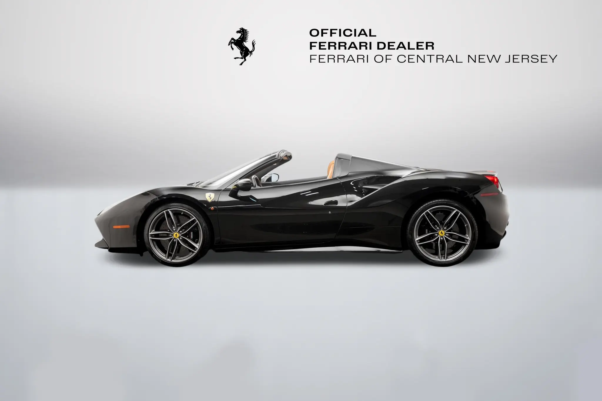 2017 Ferrari 488 Base photo 4