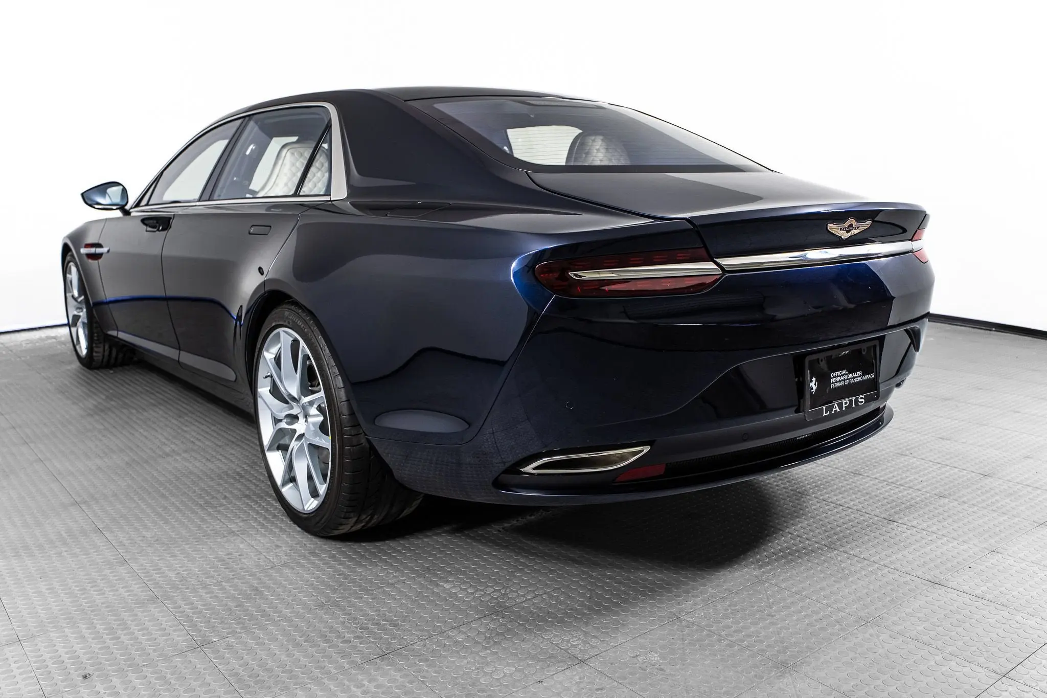 2018 Aston Martin Lagonda undefined photo 3