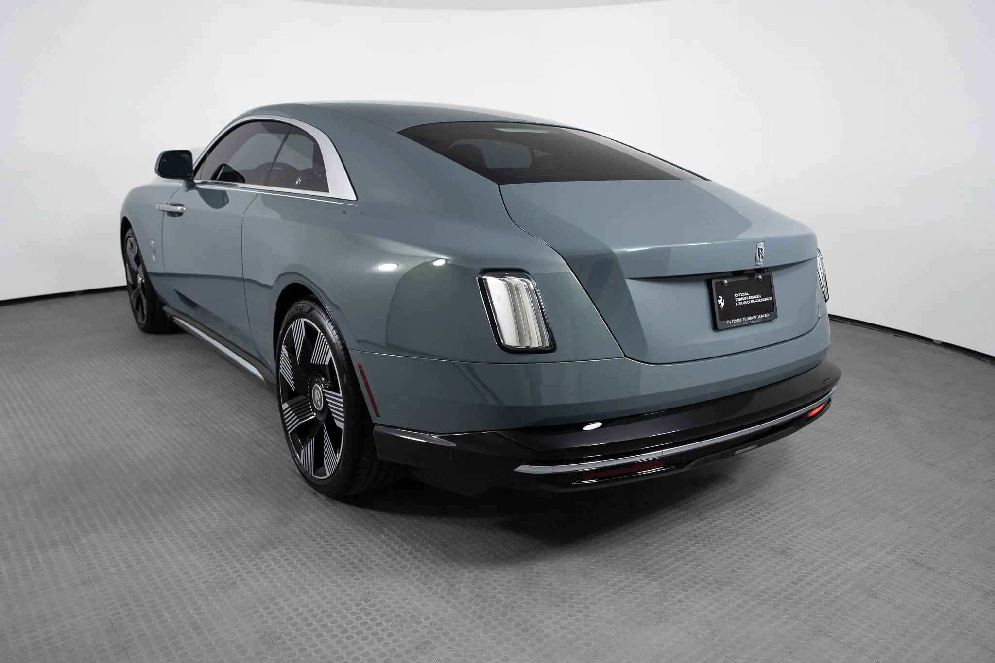 2024 Rolls-Royce Spectre Base photo 3