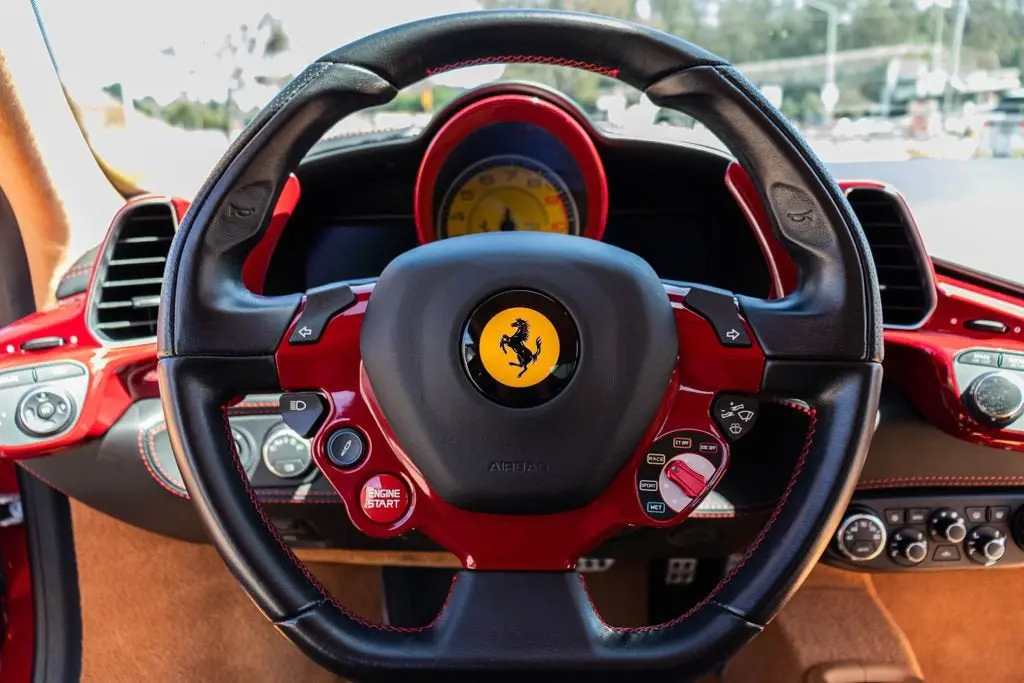2013 Ferrari 458 Base photo 4