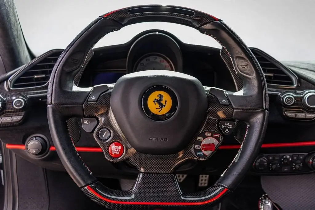 2019 Ferrari 488 Base photo 4