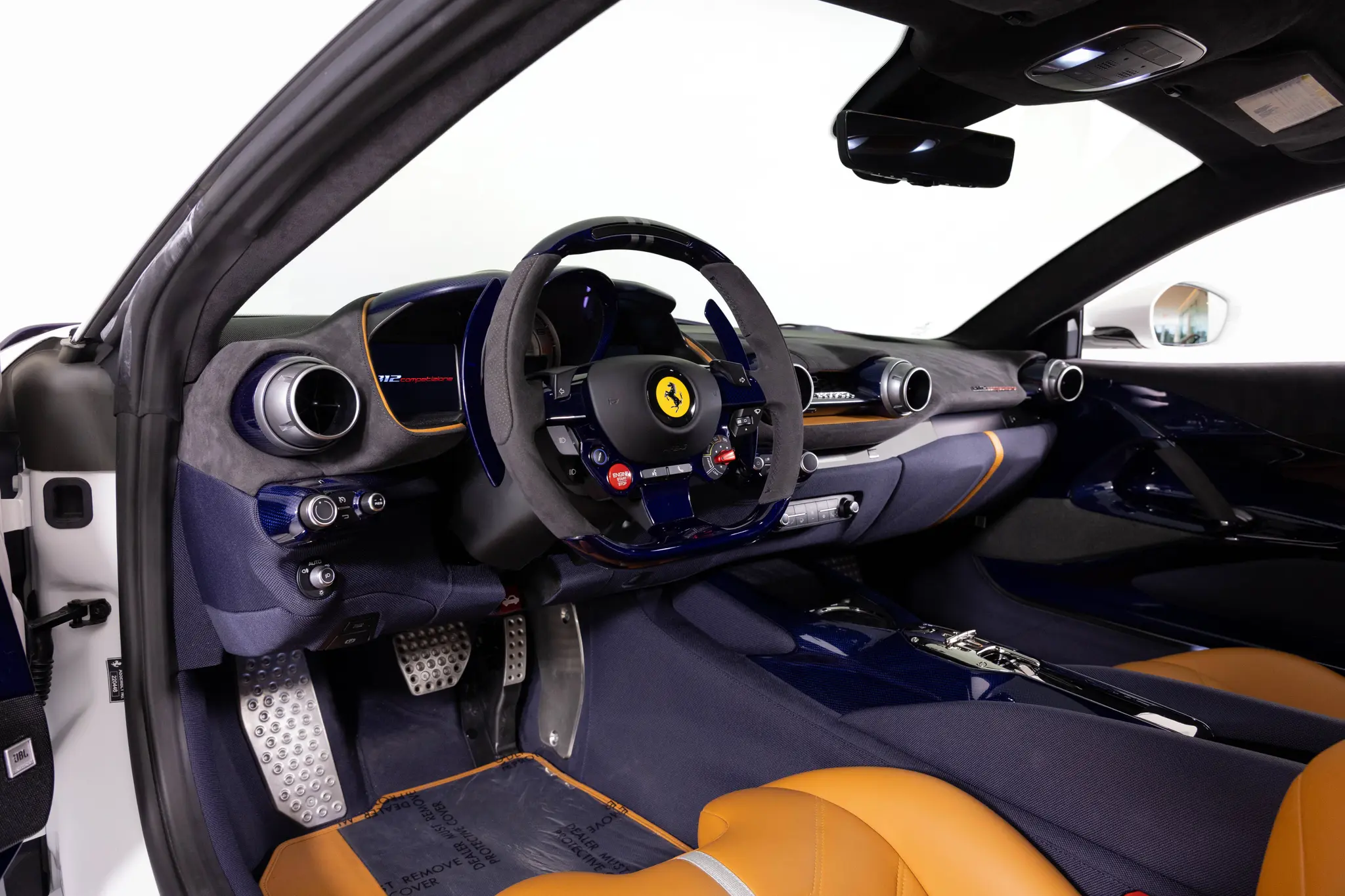 2023 Ferrari 812 812 Competizione photo 4