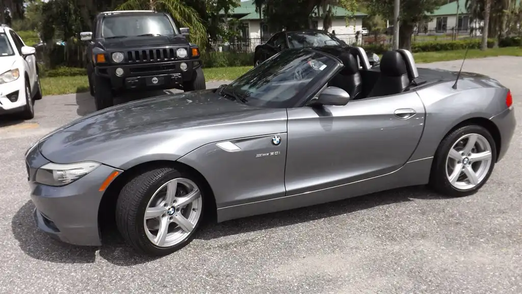 2011 BMW Z4 sDrive30i's photo
