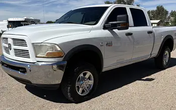 2011 RAM 2500 ST 4WD Crew Cab SWB photo 1