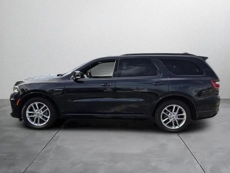 2024 Dodge Durango R/T Plus RWD photo 3