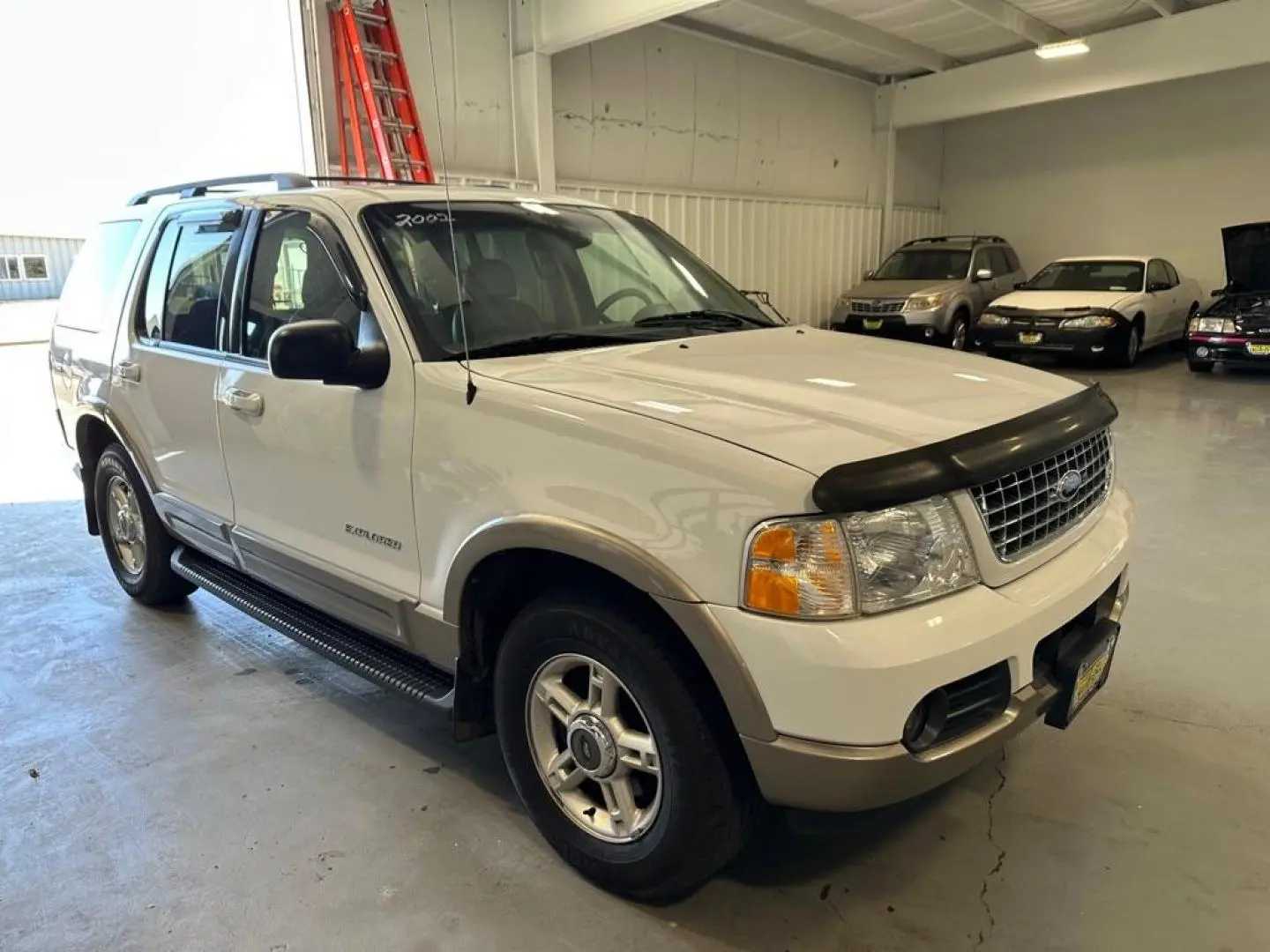 2002 Ford Explorer Eddie Bauer 4x4 photo 3