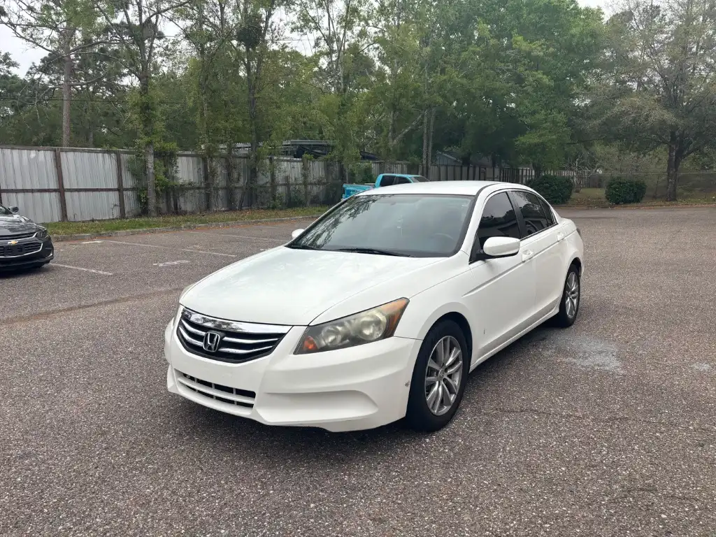 2011 Honda Accord SE Auto's photo