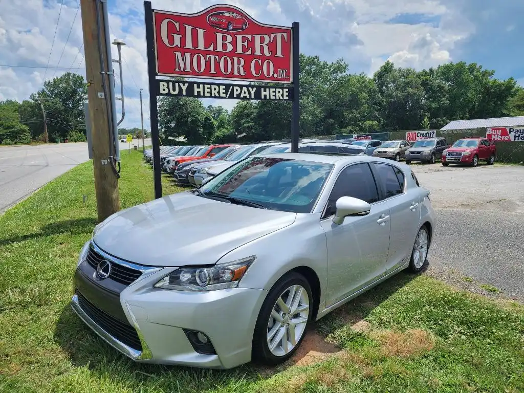 2016 Lexus CT 200h 200h's photo