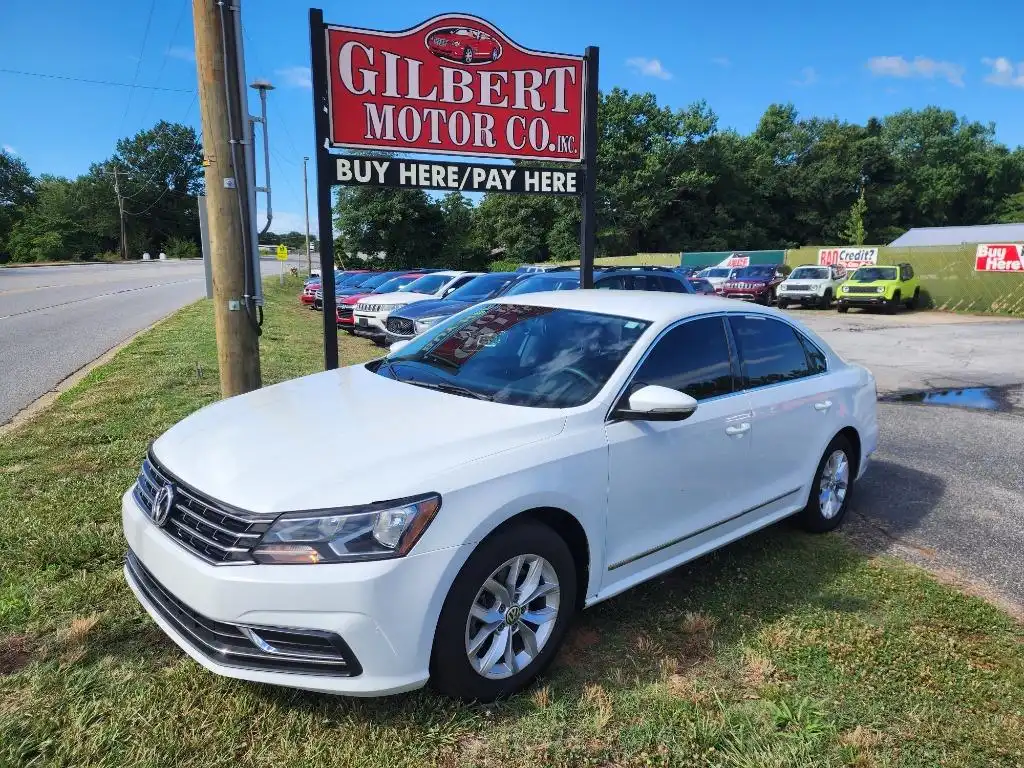 2016 Volkswagen Passat 1.8T S Auto PZEV's photo