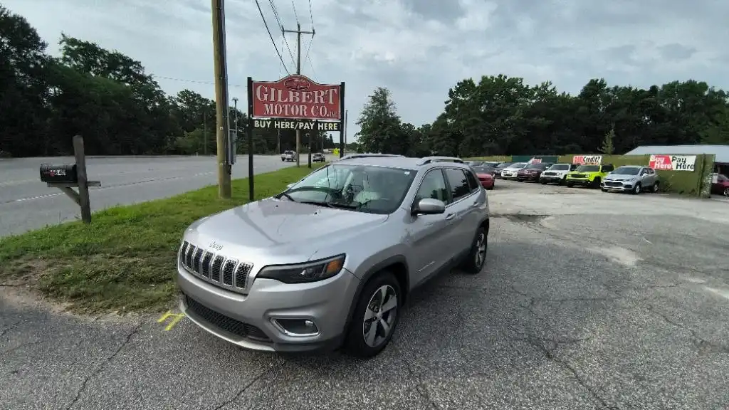 2019 Jeep Cherokee Limited's photo