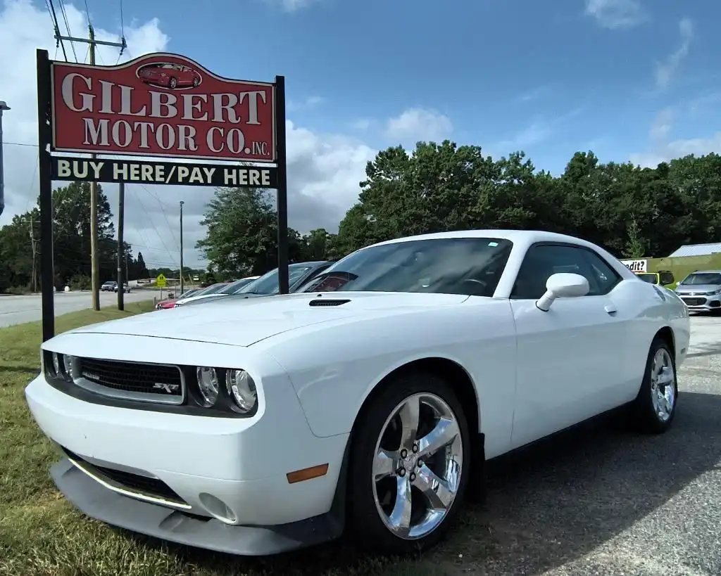2012 Dodge Challenger SXT's photo
