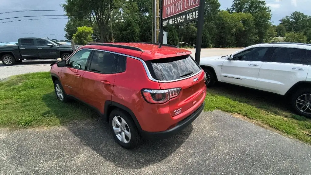 2018 Jeep Compass Latitude 4WD photo 3