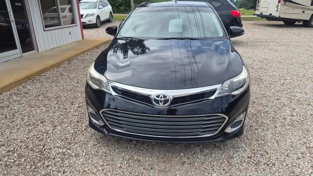 2015 Toyota Avalon Limited's photo