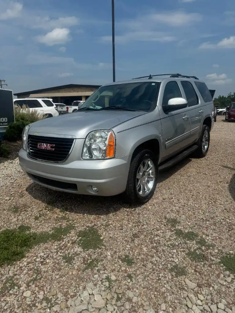 2013 GMC Yukon 4WD SLT's photo