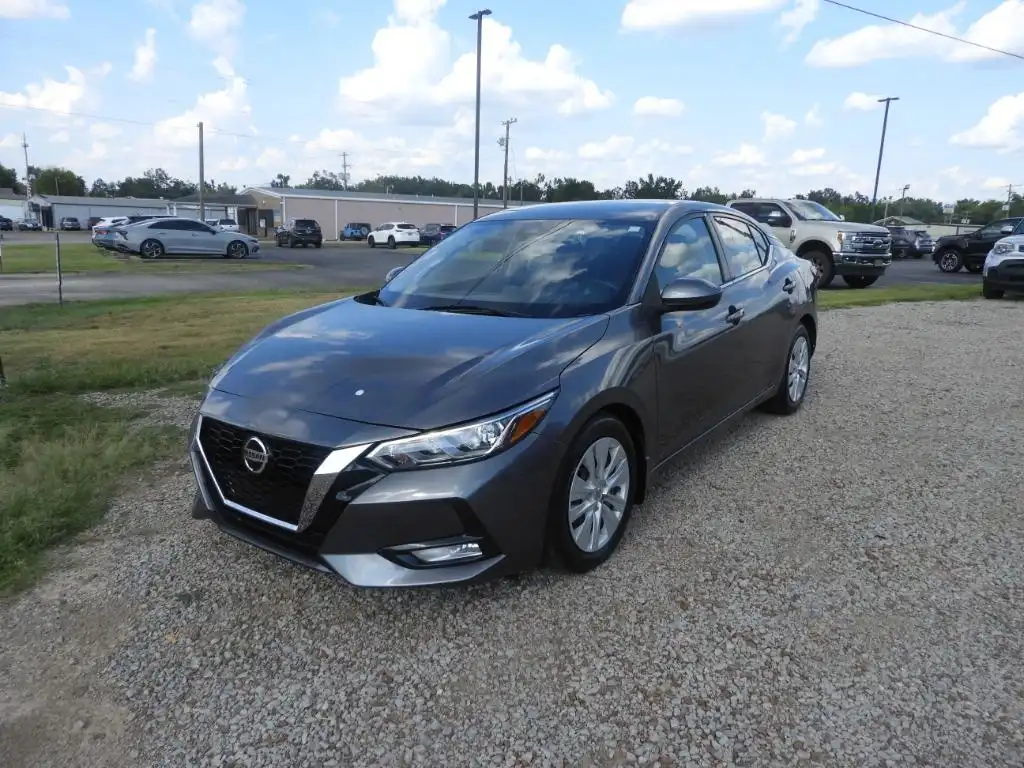 2021 Nissan Sentra S CVT's photo