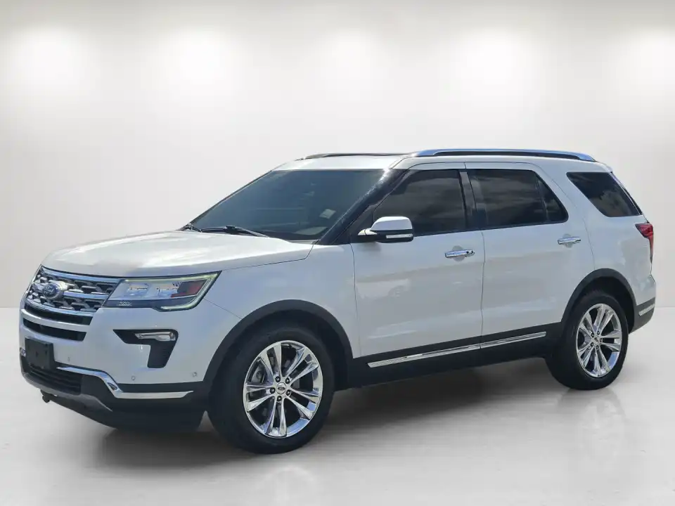 2019 Ford Explorer Limited FWD's photo