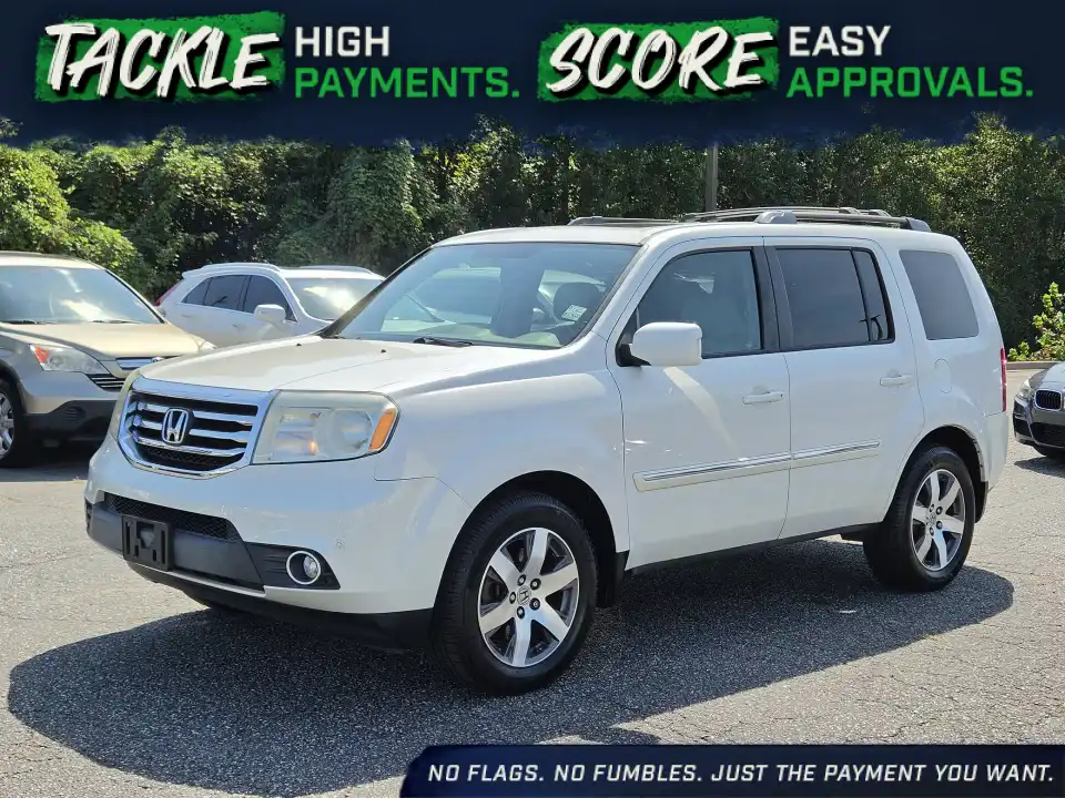 2013 Honda Pilot Touring 4WD Navigation RES's photo