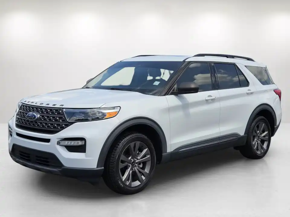 2021 Ford Explorer XLT 4WD's photo