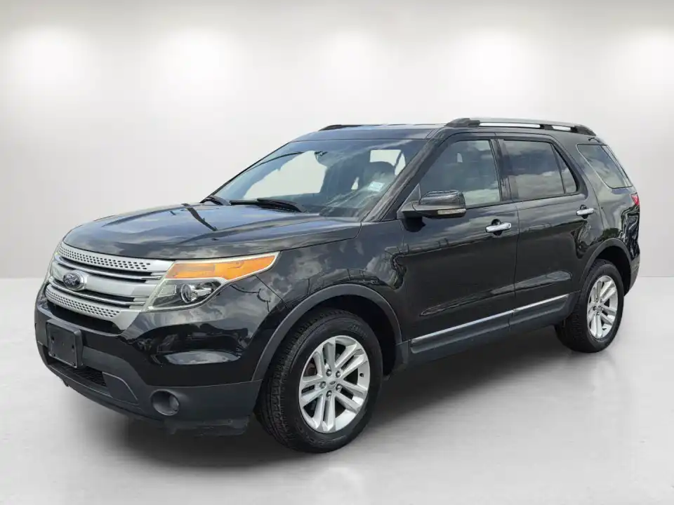 2013 Ford Explorer XLT's photo