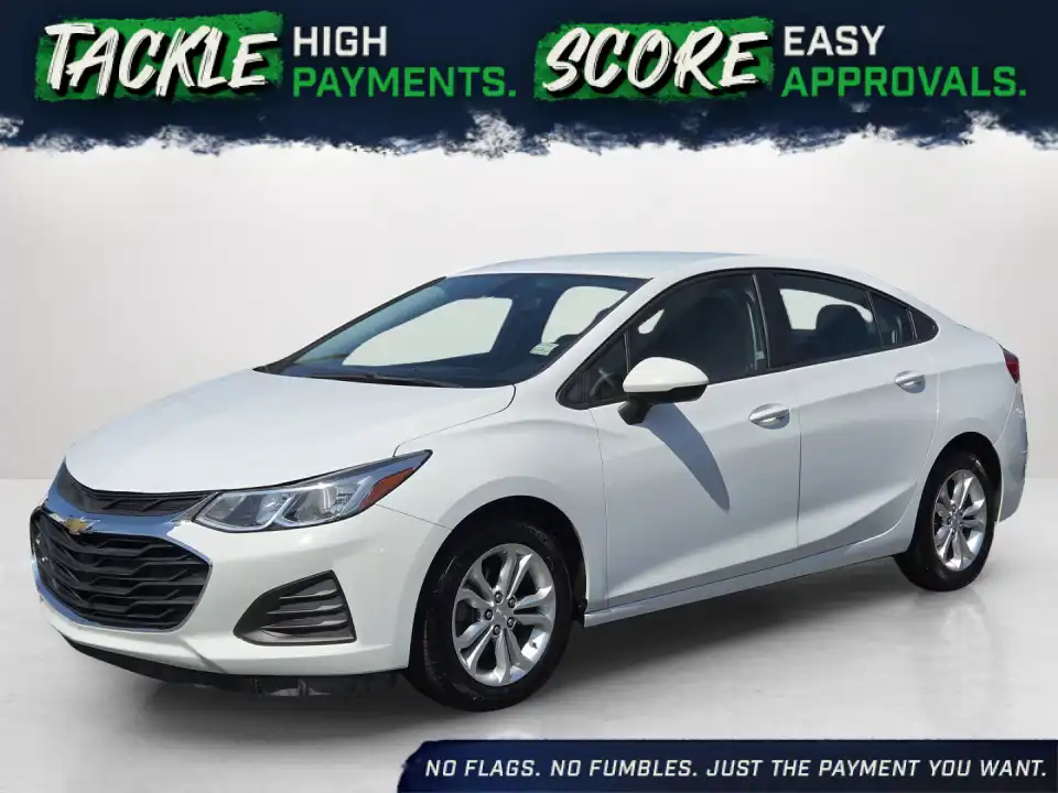 2019 Chevrolet Cruze LS Auto's photo