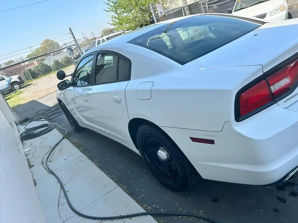 2013 Dodge Charger Police Package (Fleet)'s photo
