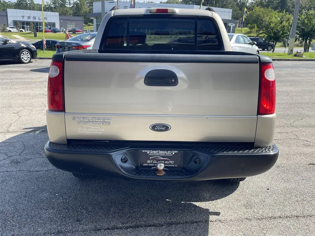 2003 Ford Explorer XLT photo 4