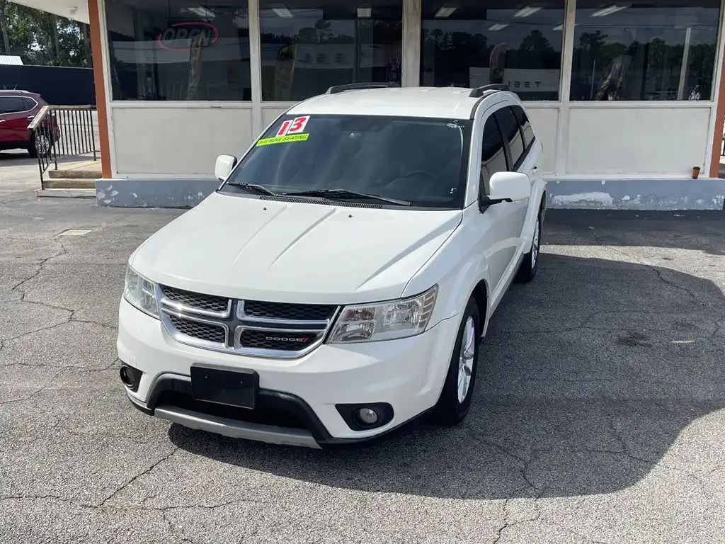 2013 Dodge Journey SXT FWD's photo