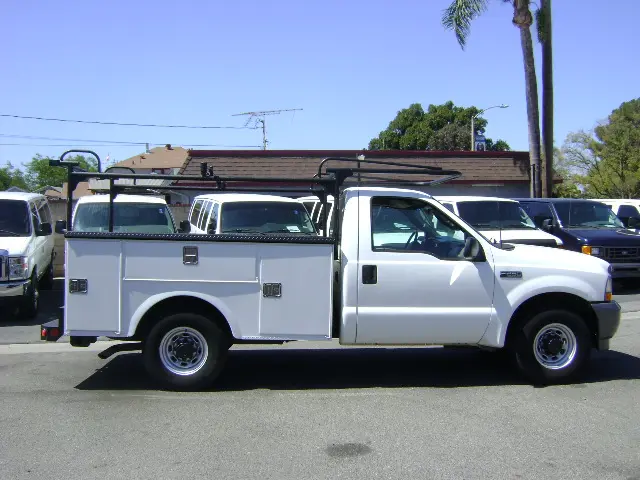 2003 Ford F-250 XLT Regular Cab photo 5