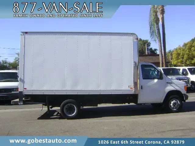 2003 Ford E-Series E450 Super Duty Box Truck Dually 1 Owner LOW MILES!'s photo