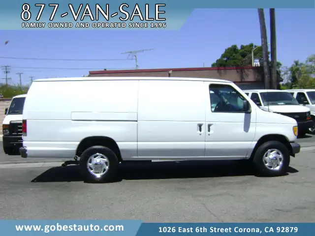 2003 Ford E-Series E-350 Super Duty Extended's photo