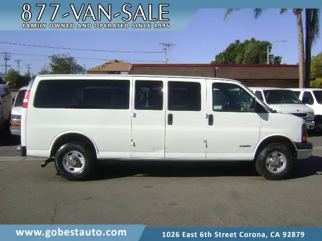 2005 Chevrolet Express 3500 Extended's photo