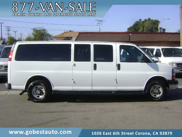 2015 Chevrolet Express LS 3500 Extended's photo