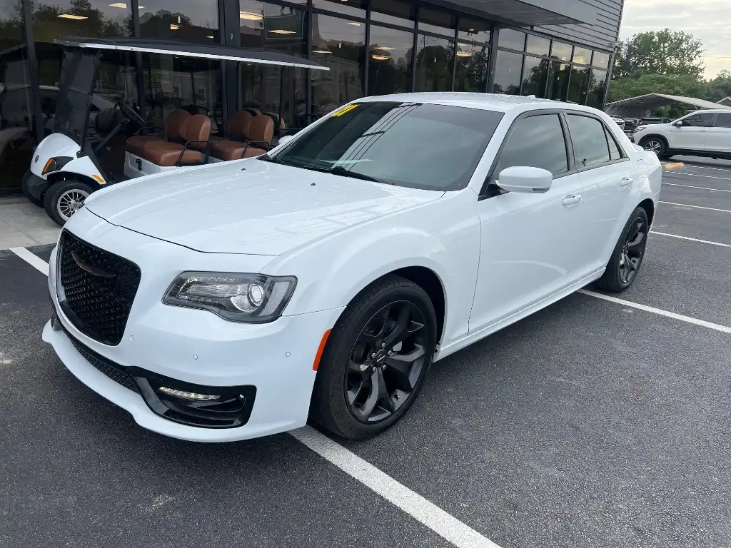 2021 Chrysler 300 S's photo