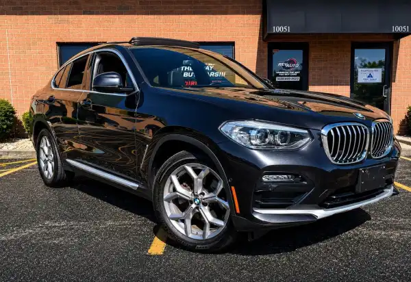 2021 BMW X4 xDrive30i's photo