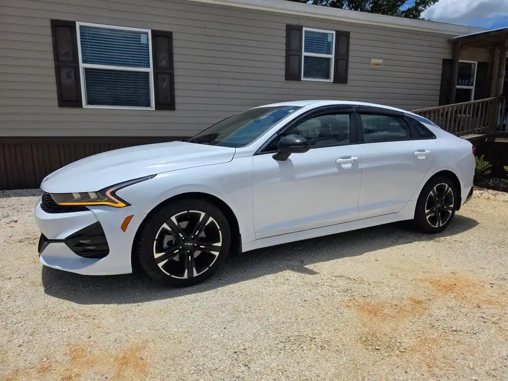 2023 Kia Optima GT-Line FWD's photo