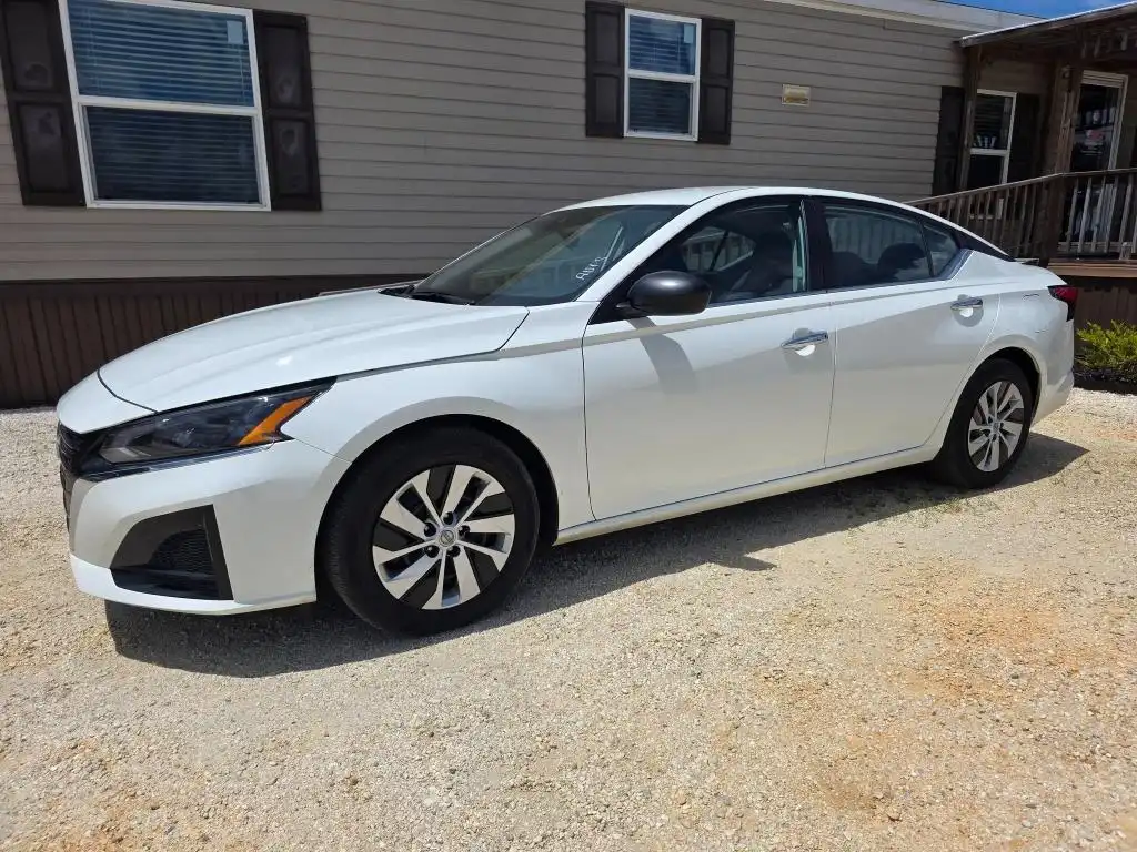 2025 Nissan Altima 2.5 S's photo