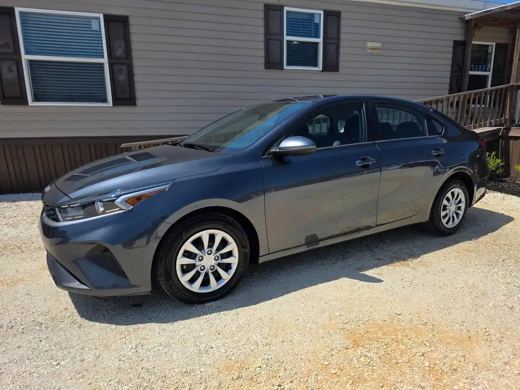 2024 Kia Forte LX Auto's photo