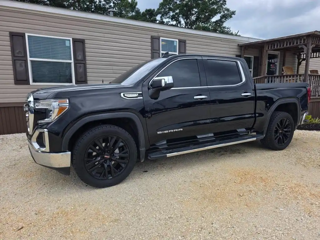 2021 GMC Sierra SLT 2WD Crew Cab Short Box's photo
