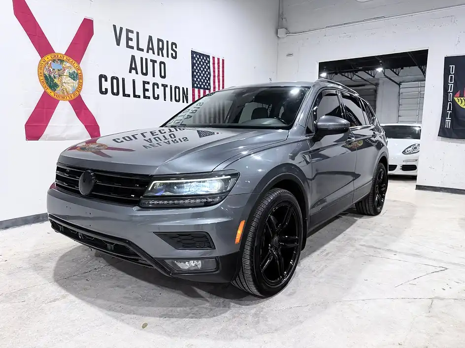 2018 Volkswagen Tiguan 2.0T SEL Premium 4Motion's photo