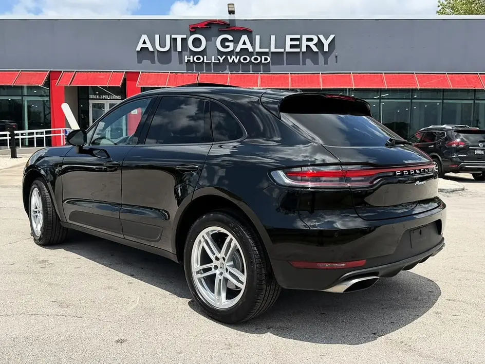 2021 Porsche Macan Base photo 4