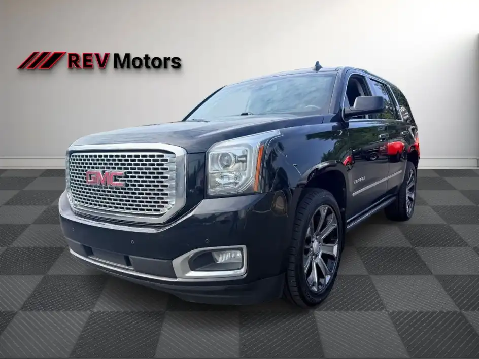 2017 GMC Yukon 4WD Denali's photo