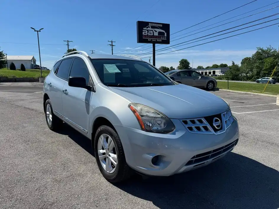 2015 Nissan Rogue Select S FWD's photo